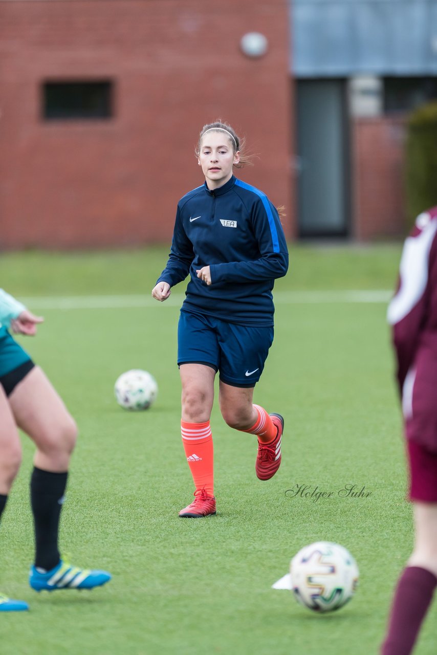 Bild 193 - Co-Trainerin der Frauen Nationalmannschaft Britta Carlson in Wahlstedt